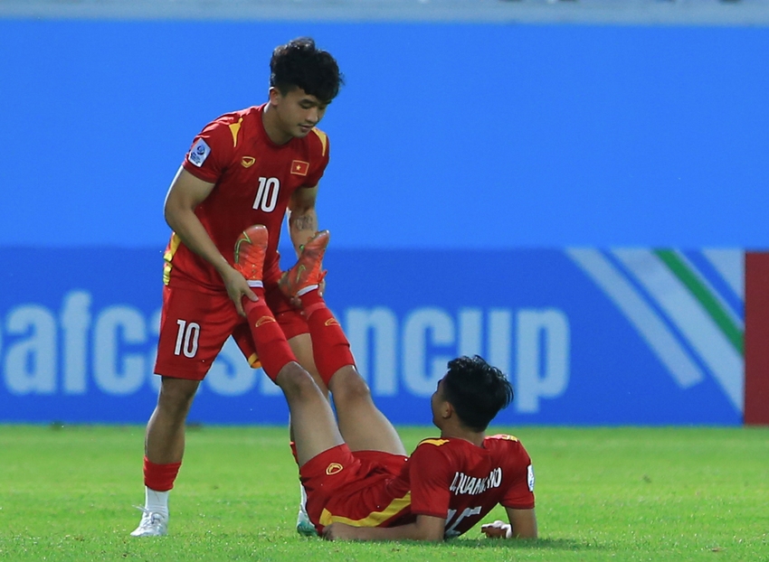 U23 Việt Nam không ăn mừng dù vượt qua bảng đấu khó, giành vé vào tứ kết U23 châu Á 2022 - Ảnh 5.