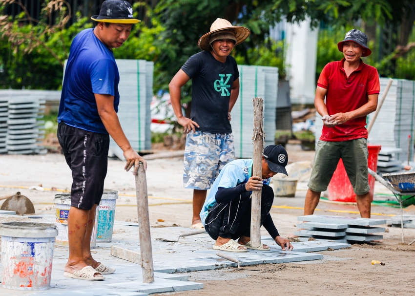 Cận cảnh tượng đài các chiến sĩ CSGT và PCCC ở Hà Nội trước ngày khánh thành - Ảnh 8.