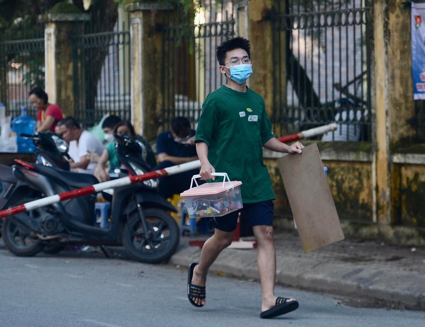 Ảnh: Dàn nam thanh nữ tú thi tuyển vào ĐH Sân khấu - Điện ảnh Hà Nội 2022 - Ảnh 8.