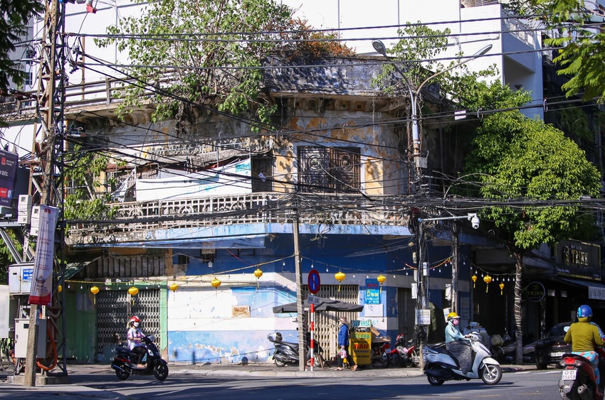 Ảnh: Bên trong những căn nhà tập thể cũ nát, vừa ở vừa run giữa trung tâm Đà Nẵng - Ảnh 21.