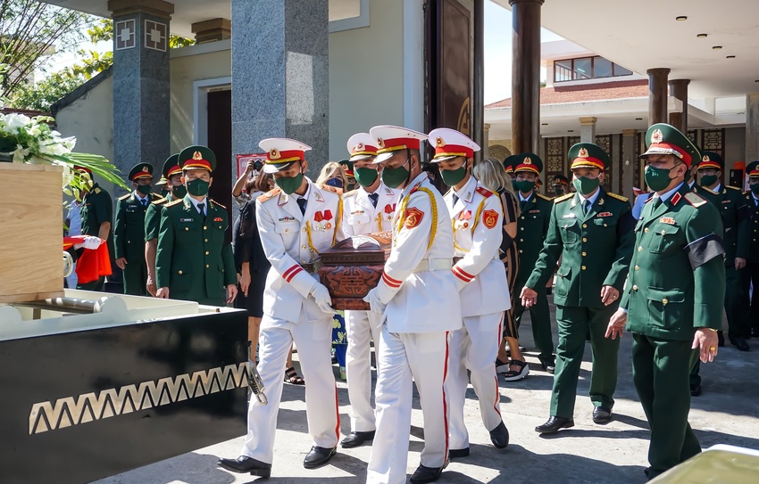 Ch&ugrave;m ảnh: Lễ truy điệu v&agrave; an t&aacute;ng Anh h&ugrave;ng Lực lượng vũ trang nh&acirc;n d&acirc;n Kostas Sarantidis - Nguyễn Văn Lập - Ảnh 10.