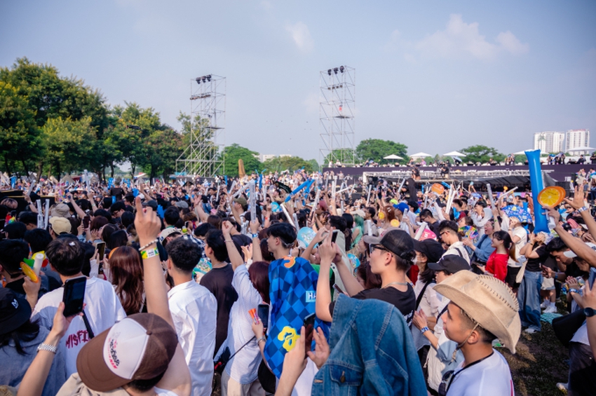HAY FEST 2023: Bữa tiệc bùng nổ giác quan với dàn nghệ sĩ chất lượng, không gian lễ hội âm nhạc cắm trại “chất” nhất Việt Nam! - Ảnh 25.