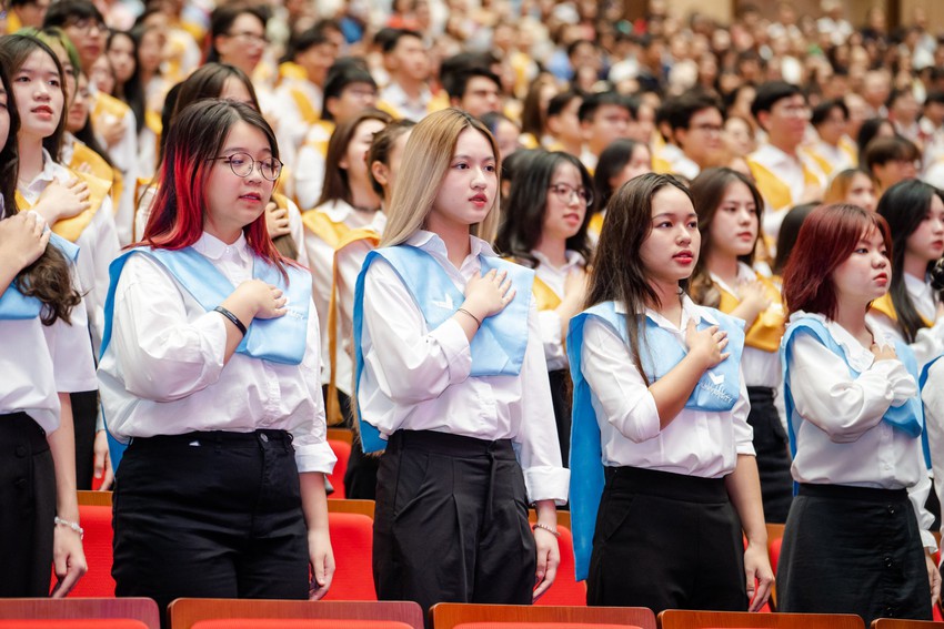 Toàn cảnh lễ khai giảng tại VinUni: Năm học mới, Hiệu trưởng mới và những dấu mốc mới! - Ảnh 12.