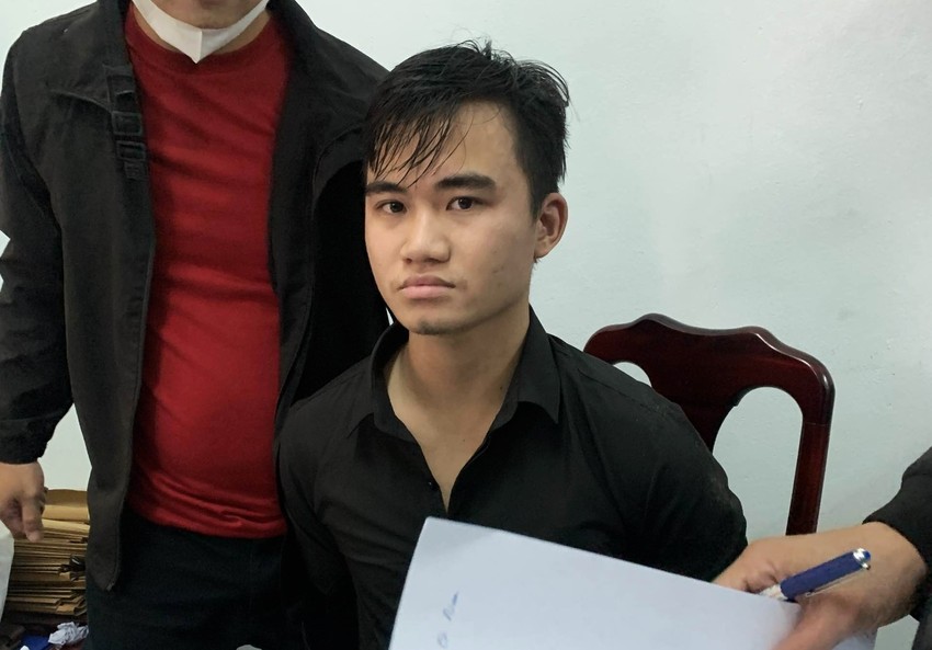 2 nghi phạm đâm chết bảo vệ ngân hàng ở Đà Nẵng khai quen nhau qua hội chuyên xù nợ, làm liều - Ảnh 1.