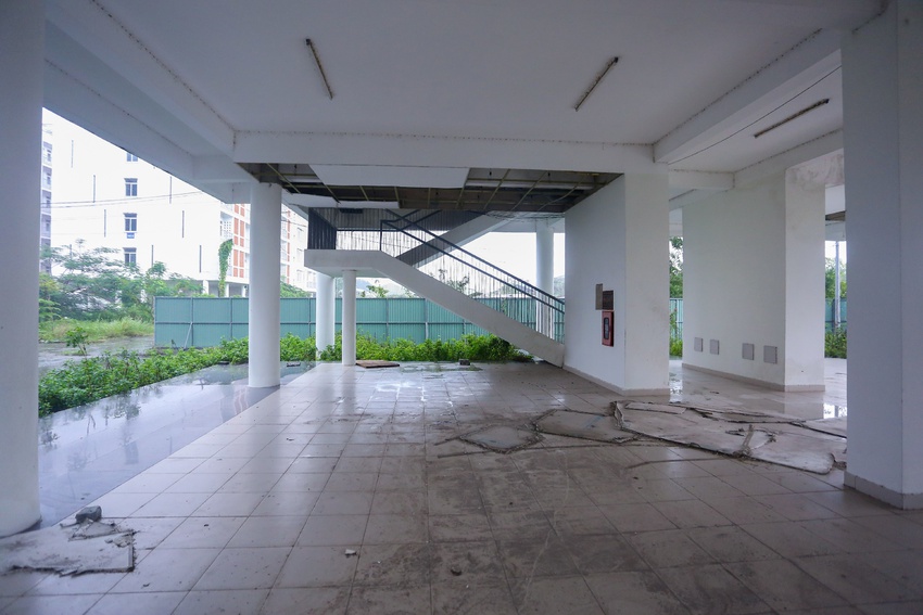 B&ecirc;n trong k&yacute; t&uacute;c x&aacute; sinh vi&ecirc;n 700 tỷ bỏ hoang nằm chờ chuyển đổi th&agrave;nh nh&agrave; ở c&ocirc;ng nh&acirc;n tại Đ&agrave; Nẵng - Ảnh 17.
