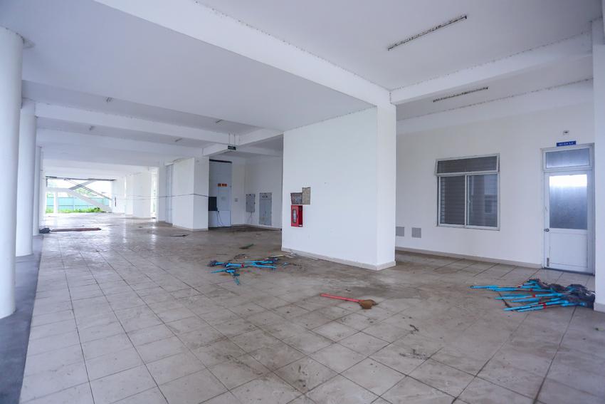 B&ecirc;n trong k&yacute; t&uacute;c x&aacute; sinh vi&ecirc;n 700 tỷ bỏ hoang nằm chờ chuyển đổi th&agrave;nh nh&agrave; ở c&ocirc;ng nh&acirc;n tại Đ&agrave; Nẵng - Ảnh 19.