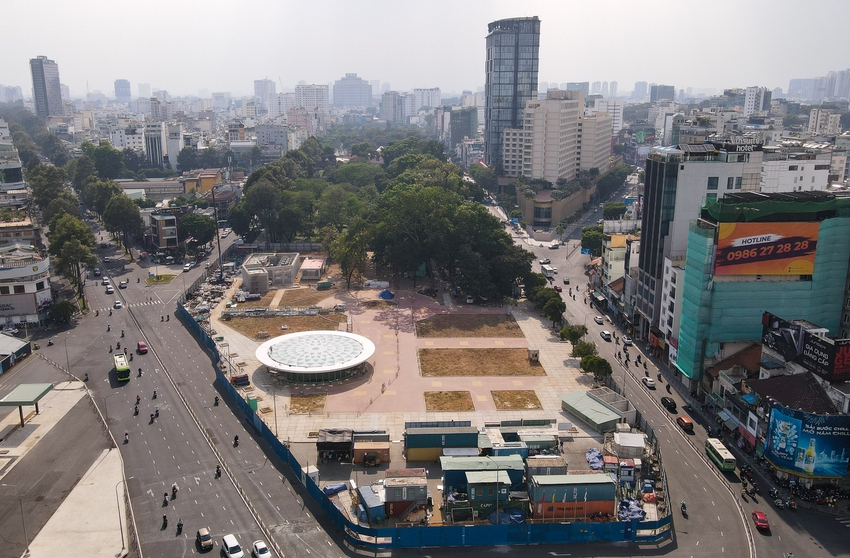 Toàn cảnh giếng trời khổng lồ hình hoa sen giữa lòng TP.HCM của tuyến Metro số 1 - Ảnh 6.