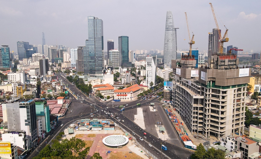 Toàn cảnh giếng trời khổng lồ hình hoa sen giữa lòng TP.HCM của tuyến Metro số 1 - Ảnh 14.