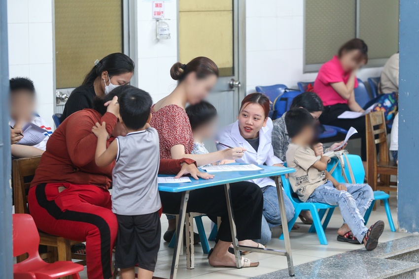 Phía sau ngày hội đặc biệt cho trẻ tự kỷ ở Đà Nẵng: “Nghe con nói được vài tiếng, vợ chồng tôi hạnh phúc lắm…” - Ảnh 11.