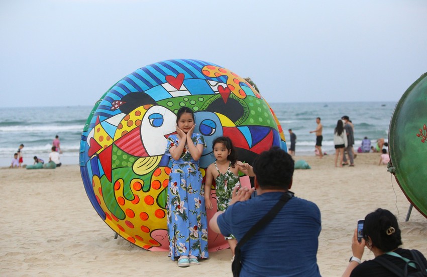 Đà Nẵng khai trương mùa du lịch biển, hàng loạt sự kiện hấp dẫn du khách dịp lễ 30/4 - 1/5 - Ảnh 4.