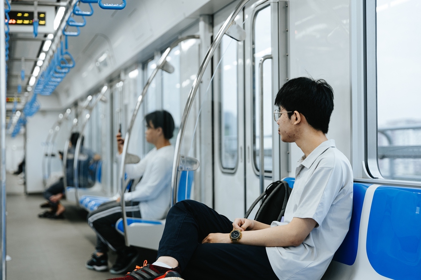 Ngỡ ngàng khung cảnh bên trong Metro số 1 trong những ngày người dân được trải nghiệm: "Còn hơn trong phim"- Ảnh 27.