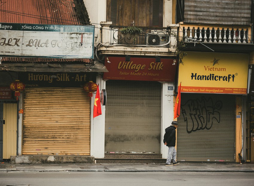 H&agrave; Nội s&aacute;ng sớm đầu ti&ecirc;n năm Gi&aacute;p Th&igrave;n: Vắng vẻ lạ thường m&agrave; sao đẹp v&agrave; y&ecirc;u đến thế! - Ảnh 8.