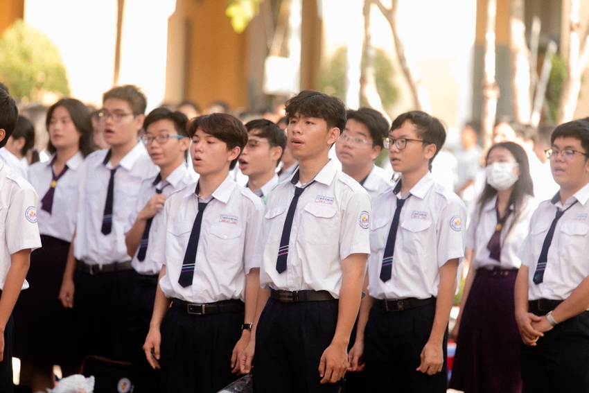 Bế giảng tại ngôi trường 111 năm tuổi, lâu đời bậc nhất Việt Nam: Lễ phục tốt nghiệp không thể ý nghĩa hơn! - Ảnh 5.