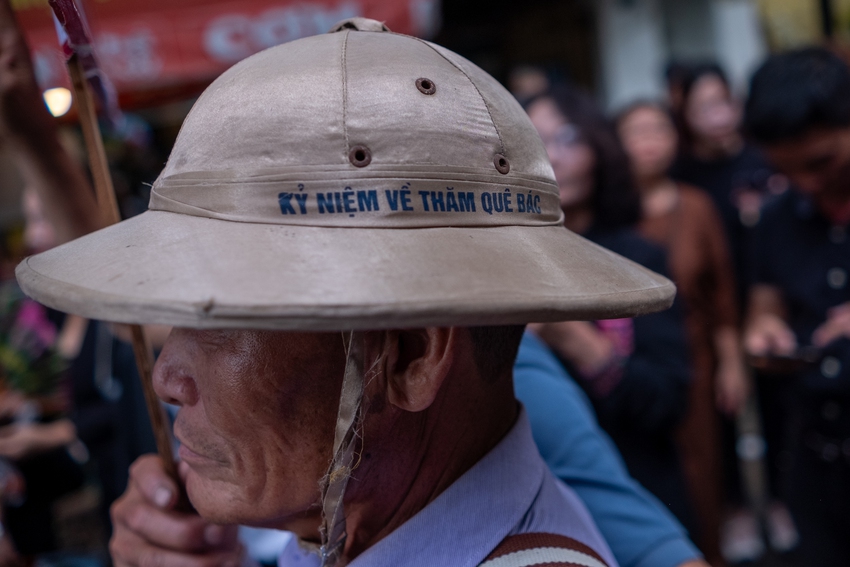 Lễ viếng Tổng Bí thư Nguyễn Phú Trọng tại Nhà Tang lễ Quốc gia đã kéo dài đến 24h để phục vụ người dân- Ảnh 12.