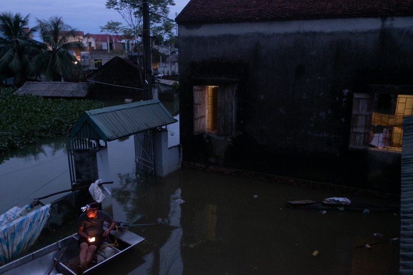 Toàn cảnh cuộc sống người dân ngoại thành Hà Nội bên trong những ngôi nhà nằm giữa "rốn lũ" Chương Mỹ - Ảnh 22.