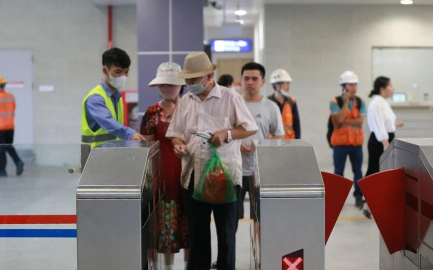 Metro Nhổn - ga Hà Nội bắt đầu đón những vị khách đầu tiên, nhiều trải nghiệm vô cùng thú vị!- Ảnh 19.