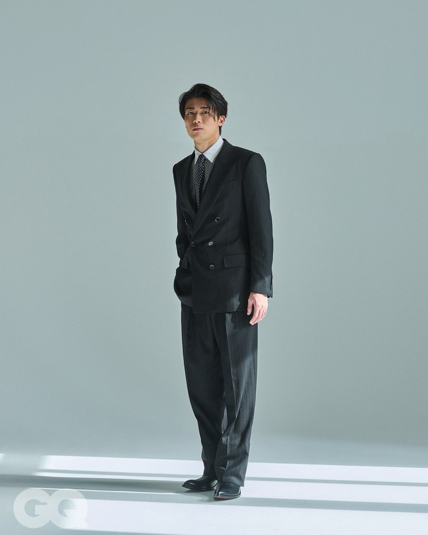 Chàng thơ "high fashion" độc thân đắt giá của tuyển Nhật: Lưu loát 3 thứ tiếng, thò mặt ra là fangirl châu Á điên đảo - Ảnh 4.