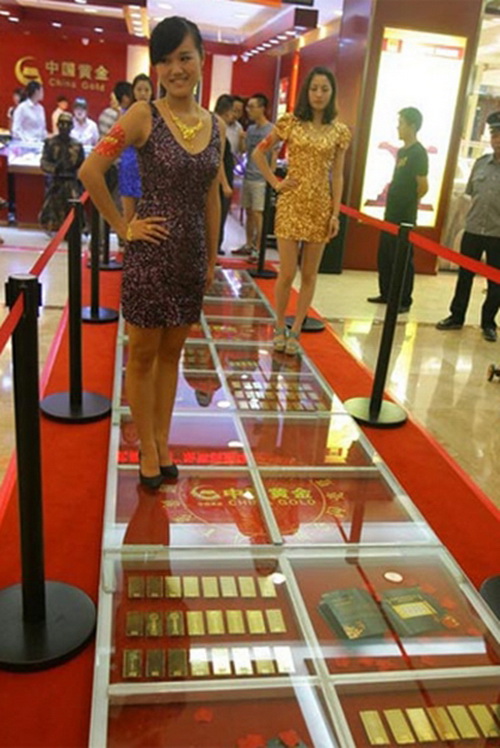 con-duong-lat-vang-o-trung-quoc