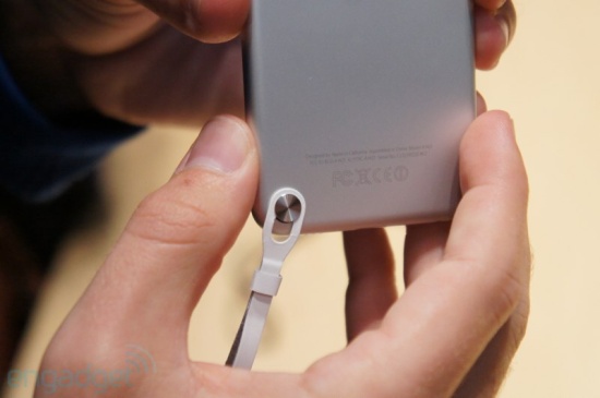 tren-tay-ipod-nano-va-ipod-touch-doi-moi