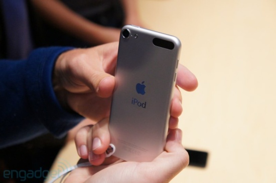 tren-tay-ipod-nano-va-ipod-touch-doi-moi