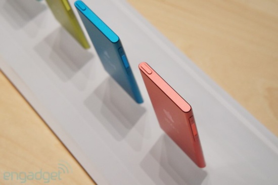 tren-tay-ipod-nano-va-ipod-touch-doi-moi