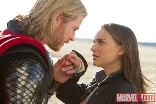 "Thor 2" đào sâu mối quan hệ của Thần Sấm 1