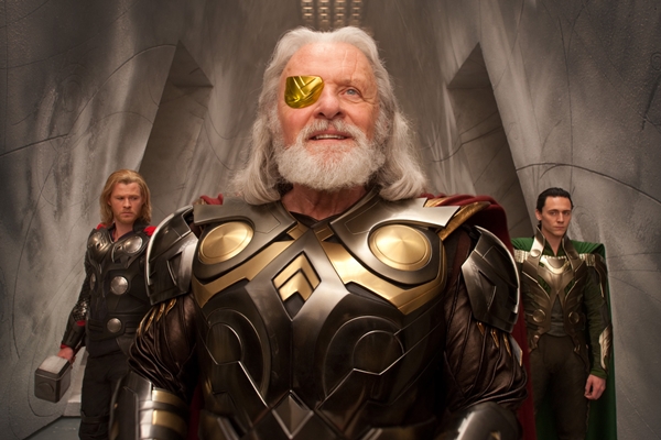 "Thor 2" đào sâu mối quan hệ của Thần Sấm 4