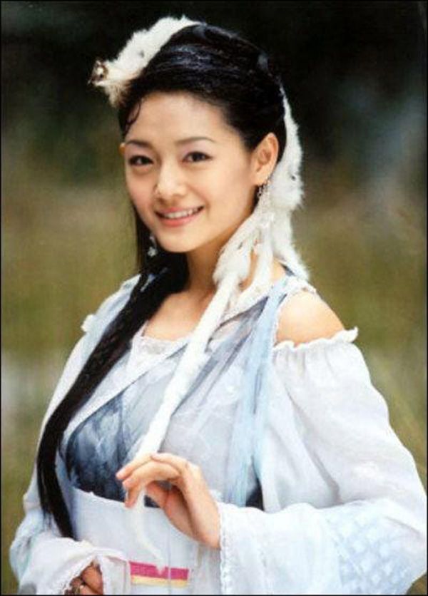 Những ma nữ xinh đẹp của màn ảnh Hoa - Hàn 7