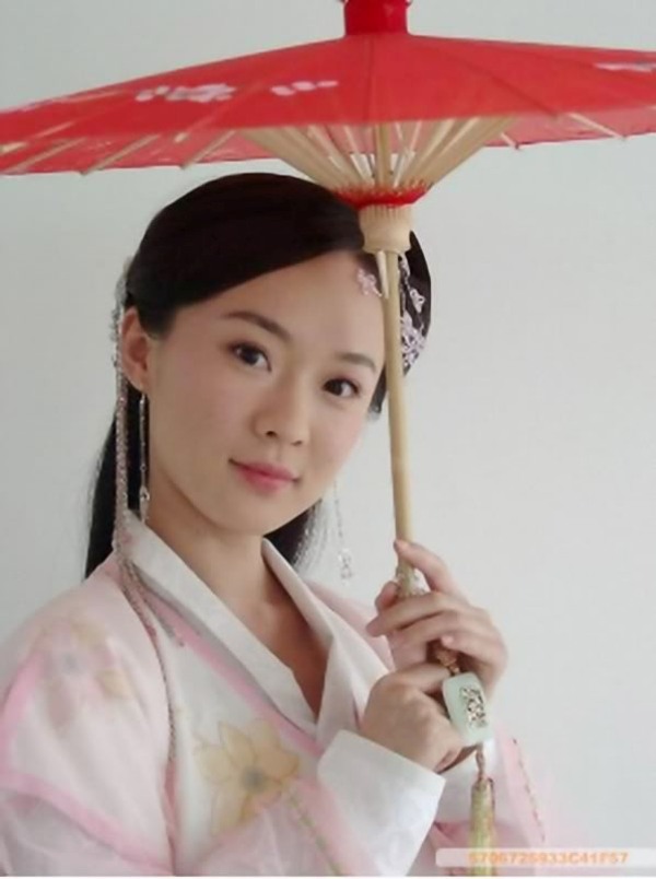Những ma nữ xinh đẹp của màn ảnh Hoa - Hàn 9