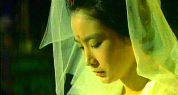 Những ma nữ xinh đẹp của màn ảnh Hoa - Hàn 16