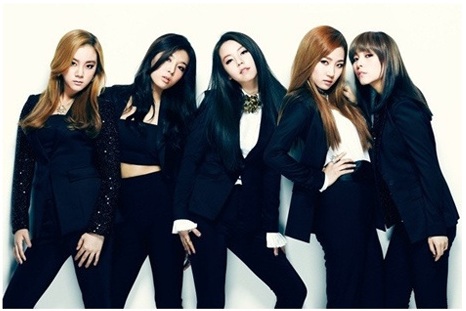 Hà Hồ, Văn Mai Hương hát cùng Wonder Girls tại Việt Nam 1