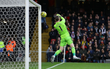 De Gea sắm vai tội đồ, Man Utd thua sốc trước đội bét bảng tại giải Ngoại hạng Anh