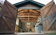 Những chiếc garage tạm bợ này là 