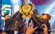 Nhìn lại khoảnh khắc Saigon Phantom lên ngôi vô địch Đấu Trường Danh Vọng, BronzeV bật khóc nức nở vì hạnh phúc!