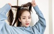 Dạo này Park Min Young rất chịu khó hồi teen với dây buộc tóc vải hot hit, nàng tuổi băm 