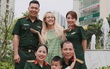Hậu Hoàng khoe ảnh gia đình 