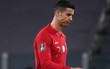 Ronaldo phung phí cơ hội, Bồ Đào Nha nhọc nhằn thắng đội tuyển hạng 108 nhờ bàn phản lưới nhà hy hữu
