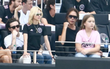 Nhà Beckham và thông gia tỷ phú 