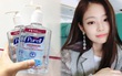 Jennie cũng dùng loại gel rửa tay cực kỳ thông dụng tại Việt Nam, muốn có cheap moment với nàng thật dễ