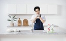 Quang Hùng MasterD khiến fan thích thú khi rửa chén, lau nhà, xung phong trở thành “trai đảm trăm điểm”