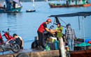 Đơn hàng online - Từ một cú chạm trên điện thoại đến những cung đường ngoài đời thực