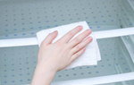 Đặt một chiếc khăn trong tủ lạnh có công dụng gì?
