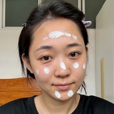 Da khô sẽ cảm ơn nếu bạn dùng 4 kem chống nắng dưỡng ẩm này vào mùa đông