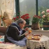 Lặng người trước ngôi nhà của cụ bà 92 tuổi: Tự chăm sóc mình, già đi thanh thản, không phiền hà con cháu