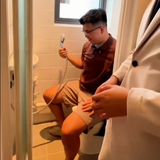 Căn hộ vỏn vẹn 3m² ở Hồng Kông có giá gần 2 tỷ, đi tắm phải ngồi lên bồn cầu