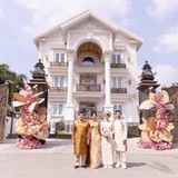 Cận cảnh biệt thự nhà tỷ phú Johnathan Hạnh Nguyễn - nơi đang diễn ra đám cưới thế kỷ của “con gái yêu”