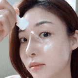 Trời hanh khô lại càng nên bôi: 5 lọ serum tăng cường độ ẩm, "hack" da căng mọng nước