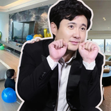 Hé lộ tổ ấm 370m2 của "vua hài" Thẩm Đằng: Phòng ngủ view vòng cung đẹp như mơ, nhưng chi tiết "bừa bộn" ở phòng khách mới tiết lộ con người thật của gia chủ