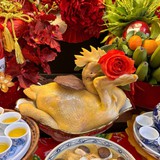 Mẹ dặn "cúng Giao thừa phải có gà trống hoa": Hóa ra lý do sâu xa lại mang ý nghĩa phong thủy chấn động thế này!