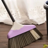 Nhà có sạch đến mấy cũng đừng dại đặt chổi ở 3 góc này: Không phải mê tín mà là nguyên tắc giữ lửa nếp nhà cực khoa học!